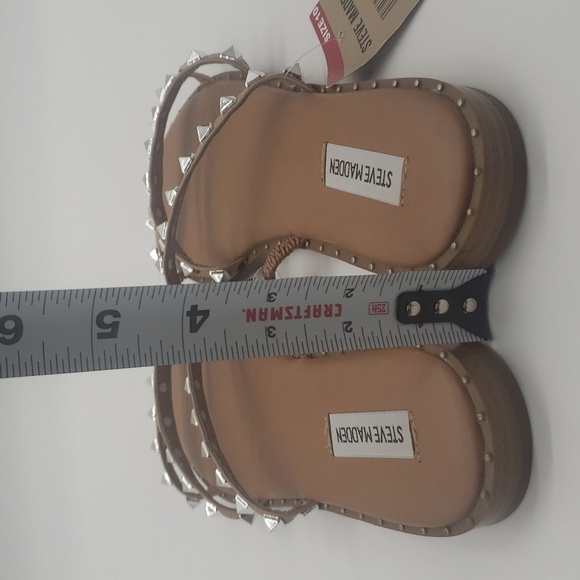 804- Steve Madden Slip-On 3 Band Studded Sandals Size 10 NWT - Picture 7 of 7